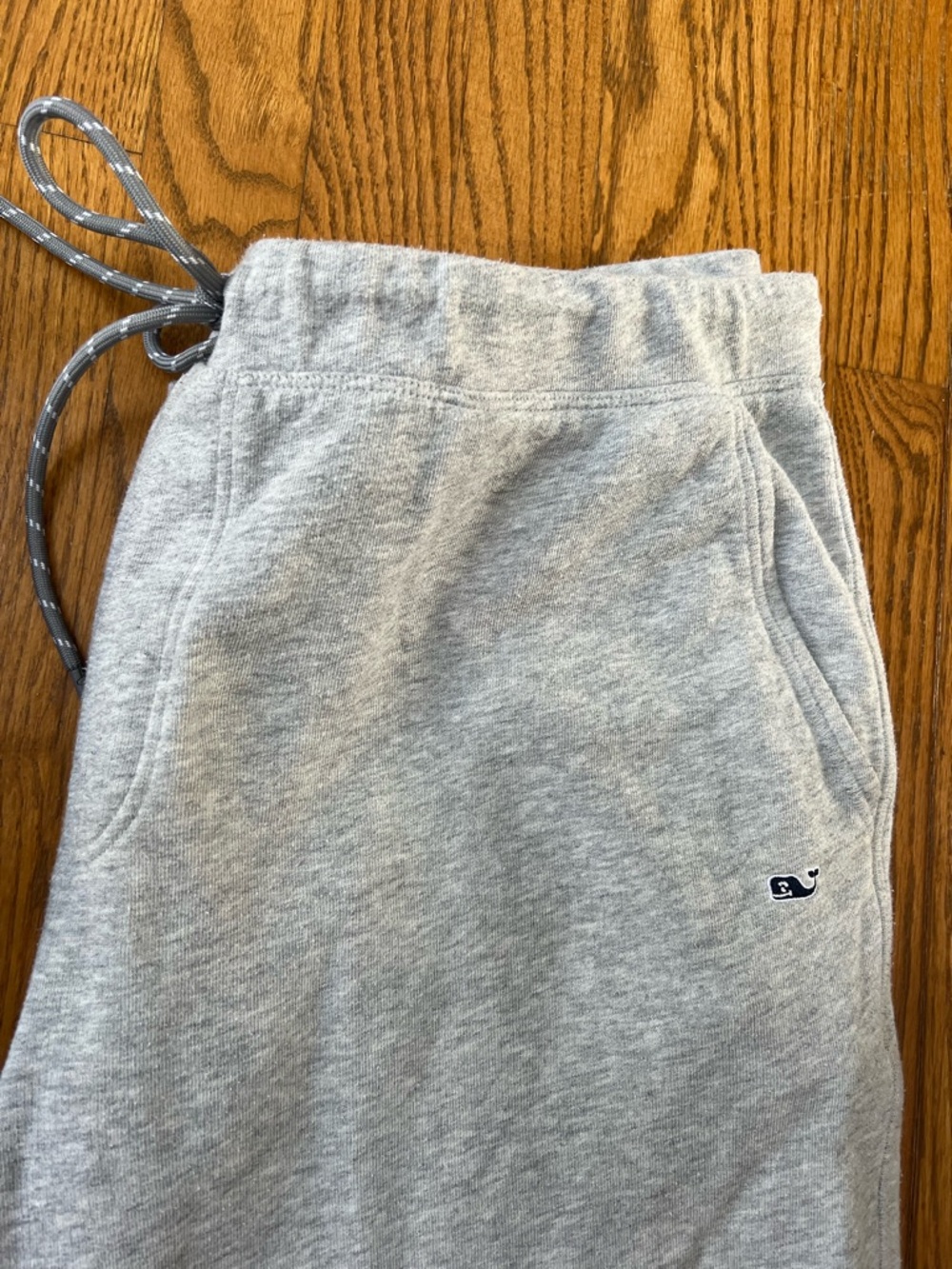 Vineyard Vines Navy and Light Gray Sweatpants Pair - Picture 2 of 8
